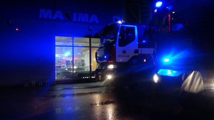 КЗ в MAXIMA на Блауманя.